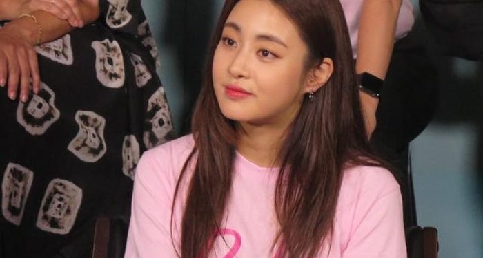 This Korean Artist Suddenly Announces Married This August, Her Fans Are Shocked