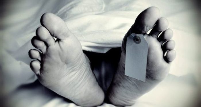 Live Again When Buried, This Body Makes the Mourners Frightened and Runs Scattered