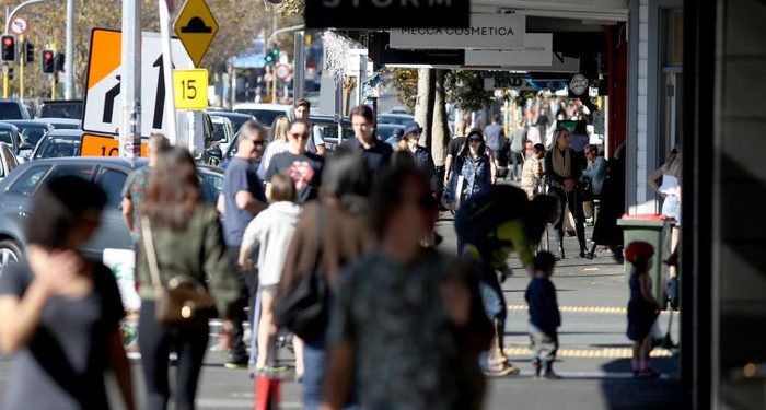 Severe! Receiving Delivery, a Family In New Zealand Is Infected With Corona