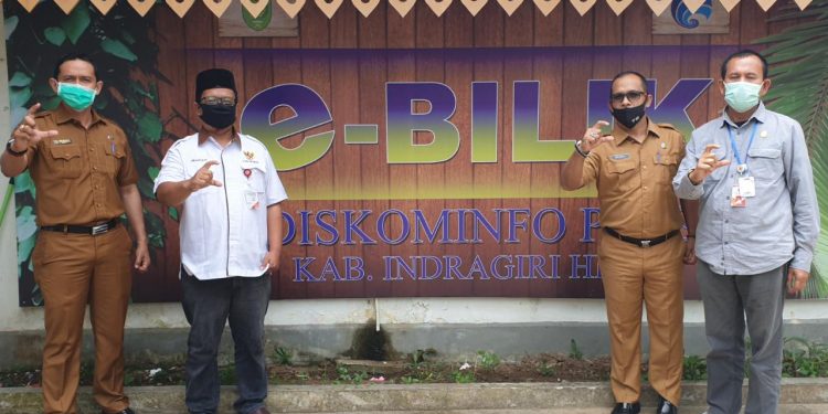 Riau Information Commission Visits to the Communication and Informatics Office of Indragiri Hilir Encoding
