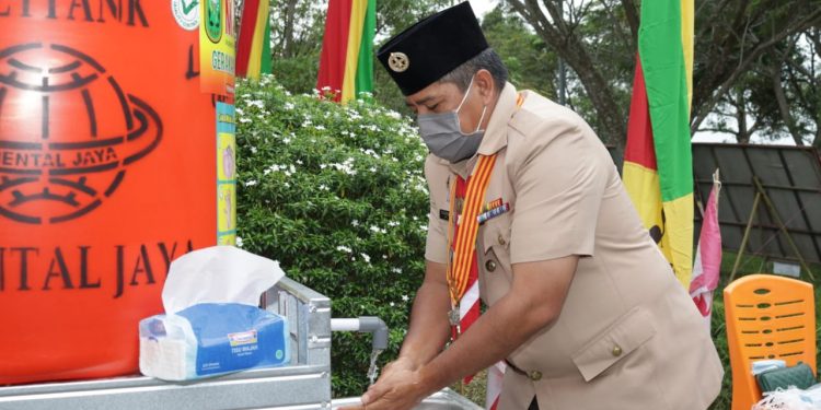Still Implementing the Covid-19 Health Protocol, Regent Alfedri Leads the 59th Scout Day Ceremony