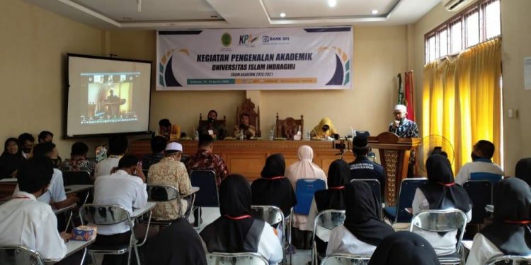 Welcoming 500 New Students, University of Indragiri Islamic Holds Online Academic Introduction Activities