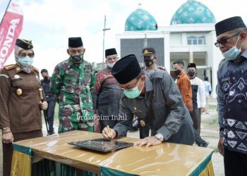 Inaugurating Islamic Boarding School, Indragiri Hilir Regent Expects Every Village to Give Birth to Hafidz and Hafidzah