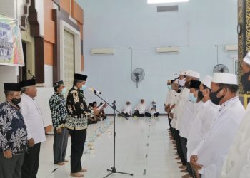 By Implementing the Covid-19 Health Protocol, the Indonesian Ulema Council and the Indonesian Hajj Brotherhood Association of Lubuk Dalam District Officially Inaugurated