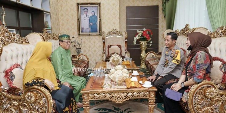 Indragiri Hilir Regent Receives Prime Visit from Indragiri Hilir Police Chief