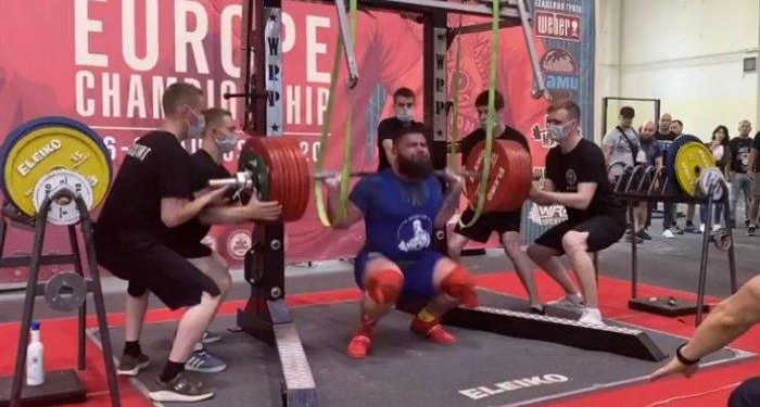 Viral! Lifter Broken Bone Both Knees When Lifting Barbell 408 Kg