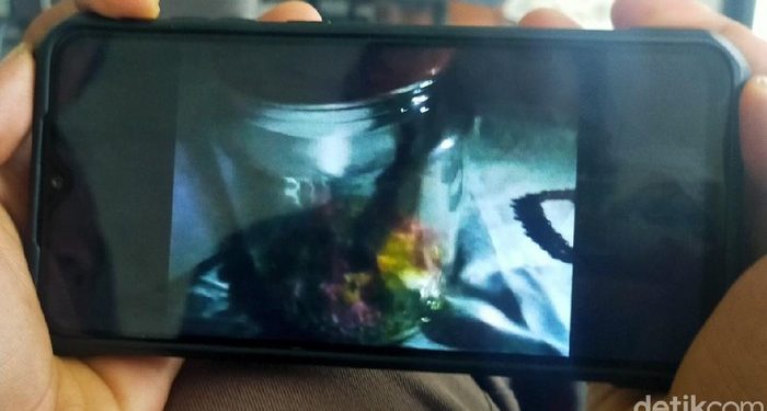 Viral! Video of Catching Ghosts “Jenglot”