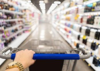 Walmart Earnings Ahead: Eyeing Operating Costs And Impending Release Of Walmart+