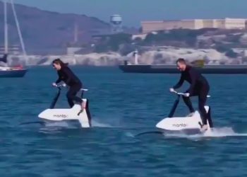Not Ducks, Manta5 Releases the World’s First Electric Water Bike