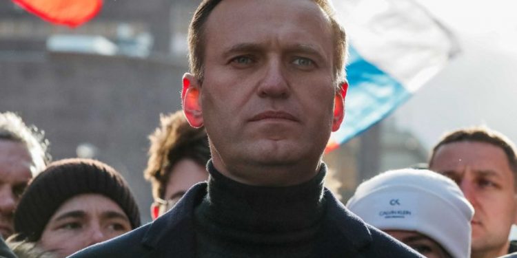 Russian Opposition Leader Alexei Navalny was Poisoned by a Deadly and Invisible Nerve Poison