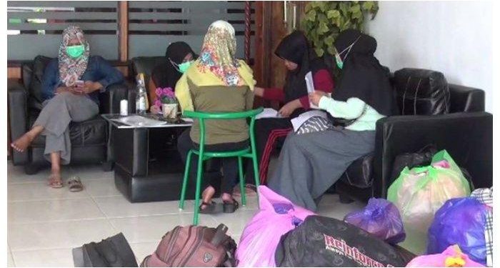 As Many As 13 Nurses are Dismissed Unilaterally and Their 3 Month Salary has not been Paid