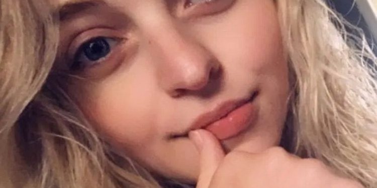 A Teaching Assistant With Behavioural Problems Had Sex With Her Pupil