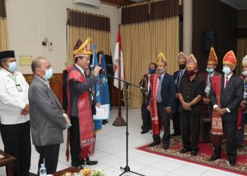 Siak Regent Alfedri Attended The Inauguration of The Board of The Regional Representative Council and The Representative Council of The Riau Batak Family Association Branch in Siak Regency