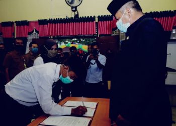 The Regent of Siak Inaugurated Member of Balek Koto Ringin Mempura District