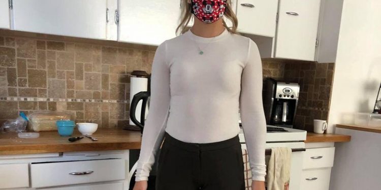 Oops! A Sales Promotion Girl in Canada is Fired Just Because Her Cothes were Visible