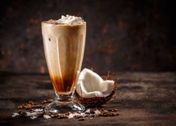 Are You a Vegetarian? Here are 5 Unique Ways to Enjoy Iced Milk Coffee That You Must Try