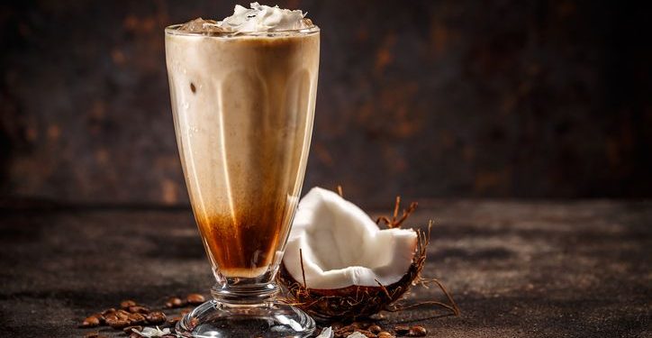 Are You a Vegetarian? Here are 5 Unique Ways to Enjoy Iced Milk Coffee That You Must Try