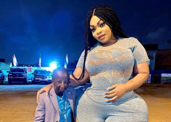 A Unique Love Story of a Chubby Body Model with a Tiny Musician