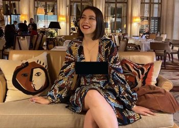 Too Sexy, This Woman is Not Allowed to Enter to a Museum in Paris