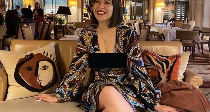 Too Sexy, This Woman is Not Allowed to Enter to a Museum in Paris