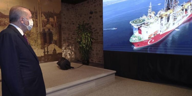 Tensions Between Turkey and Greece Continue, France Creates a Tough Sanctions