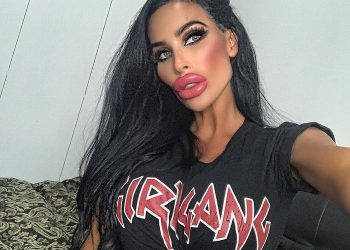 With an Ambition to be like a Sex Doll, This Woman is Crazy About Plastic Surgery
