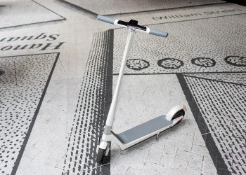 iMicro 800x smartphone microscope