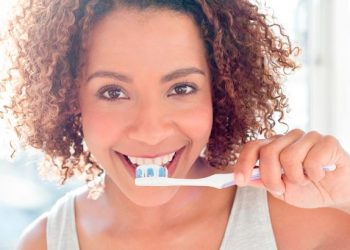 A Dentist Says by Extra Tooth Brushing Could Help Us to Protect Against Coronavirus