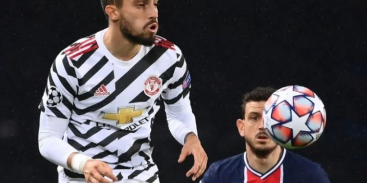 Manchester United Defender Alex Telles has Confirmed Positive for Covid-19