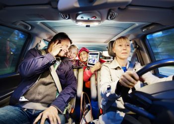 4 Ways to Avoid Dizziness and Nausea in The Car