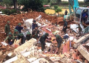 Tragic, a Landslide in Quang Tri Province Killed 13 Soldiers
