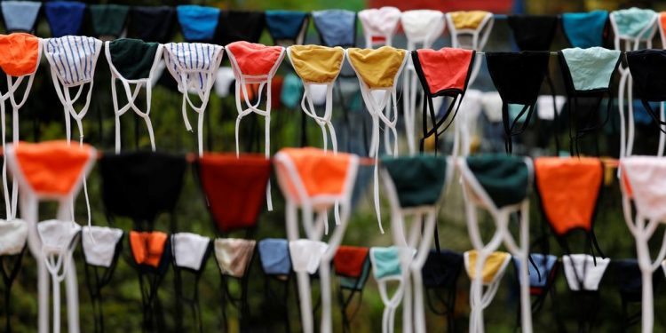 What People Should Know About Face Masks Amid Growing Coronavirus Concerns