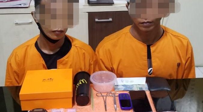 Having 219 of Ecstasy, Two Men in Tembilahan Was Arrested
