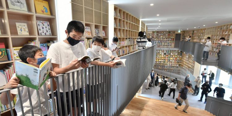 The Coronavirus Pandemic Has Led Japanese Teens to up Their Intake of Books