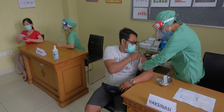 Residents and Businesses of Bali are Hoping on the Progress of Coronavirus Vaccines