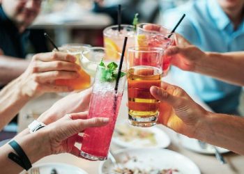 8 Healthy Drinking Habits for Weight Loss