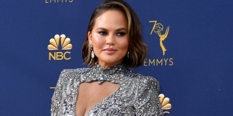 Chrissy Teigen in Grief Depression Hole After Lose Her Baby