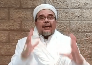 Entering Hospital Admission for Exhaustion, Rizieq Shihab Undergo Swab Test