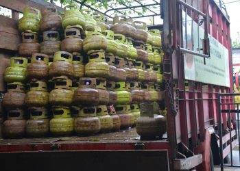 The Indragiri Hilir Trade and Industry Service Holds Market Operations