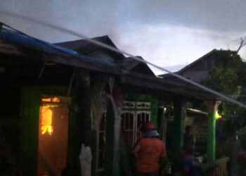 Two Residential Units in Tembilahan Hulu Burned, Two Residents Taken to the Hospital