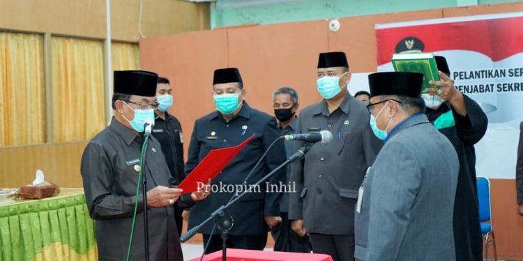 The Regent of Indragiri Hilir Reappointed the Acting of Sekdakab