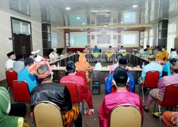 Leading the Meeting, the Regent of Indragiri Hilir Call MTQ to be Held in December