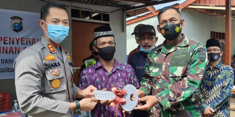 A Month After Their House Burning, the Fire Victims in Tembilahan Get New Home