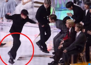 Moment When BTS’s Jungkook Tripped At An Award Show, This was He Did Next Will Warm Your Heart