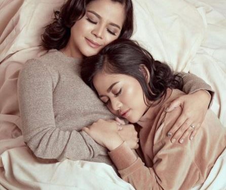 Mother’s Day, Celebgram Rachel Vennya Uploads Photos Off The Hijab