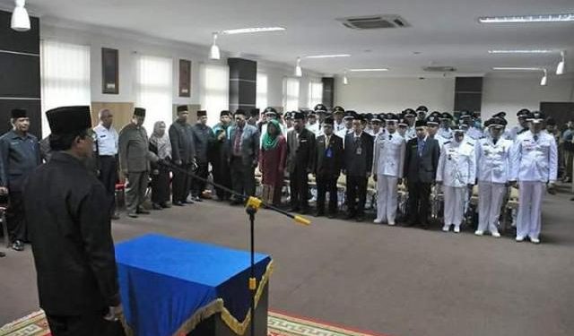 The Regent of Indragiri Hilir Affirms to Eradicate the Illegal Levies