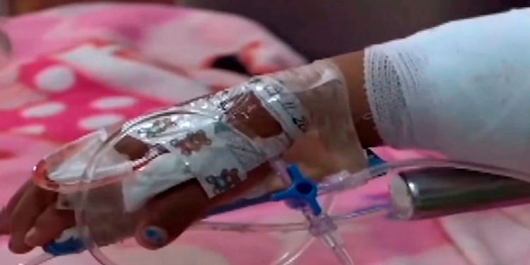 A Cruel Mum Tied and Burned Her Daughter’s Hands After Stealing Sweets