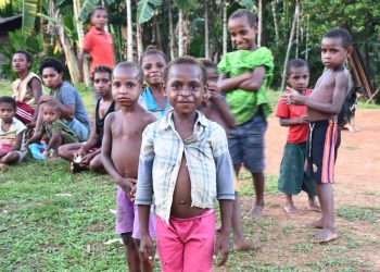 The Story of An Papua Island that Divided for Decades