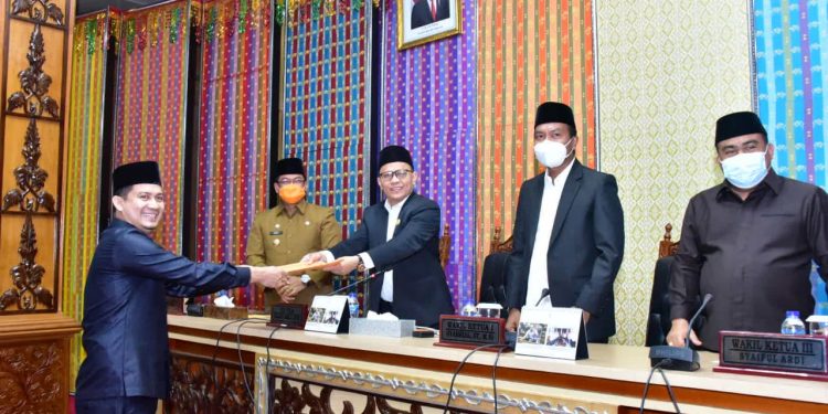 The Regional Revenue and Expenditure Budget of Bengkalis for 2021 Amounting to IDR 3.2 Trillion
