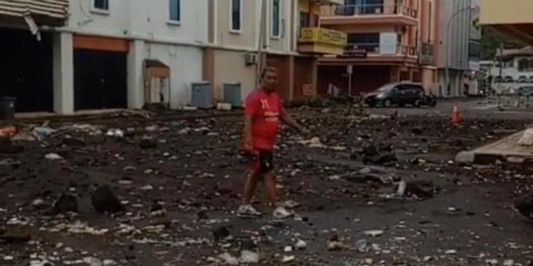 The Latest Condition of Manado, Garbage and Dozens of Boats Crashed Onto the Land